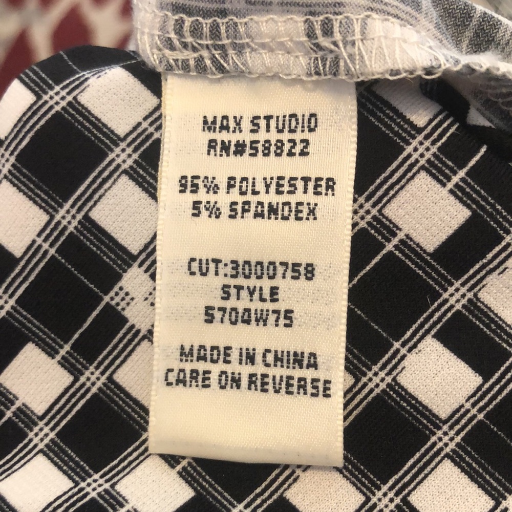 Max Studio Euc Sleeveless Top - image 5